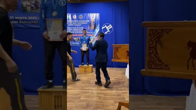 Мэнэ-Ханалас улууьун Балыктаах нэьилиэгэр Винокуров Андрей Николаевич 55 сааьын керсе мас тардыьыыта