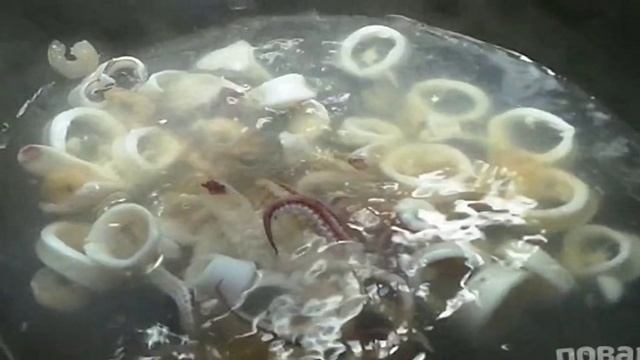 Салат из морепродуктов и овощей