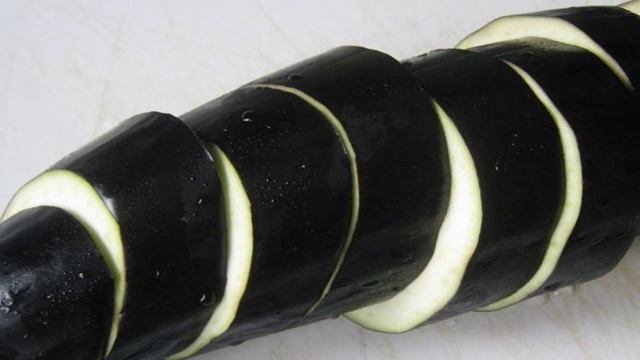 Куриное филе с баклажанами