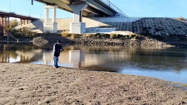 Рыбалка 15 октября. Рыба игла.