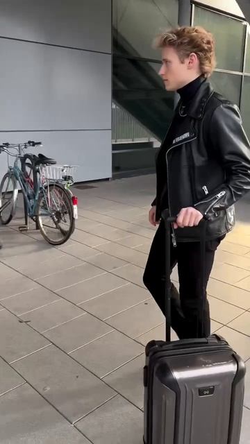 Американский фигурист Илья Малинин