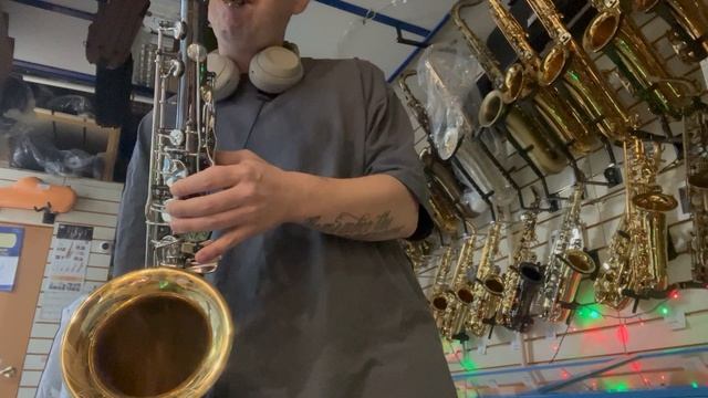 Tenor Saxophone “Vibra VTS-768N"