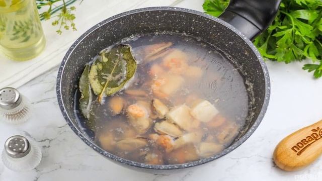 Салат из морепродуктов Морской коктейль