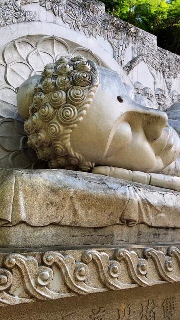 Пагода Лонг Шон в Нячанге