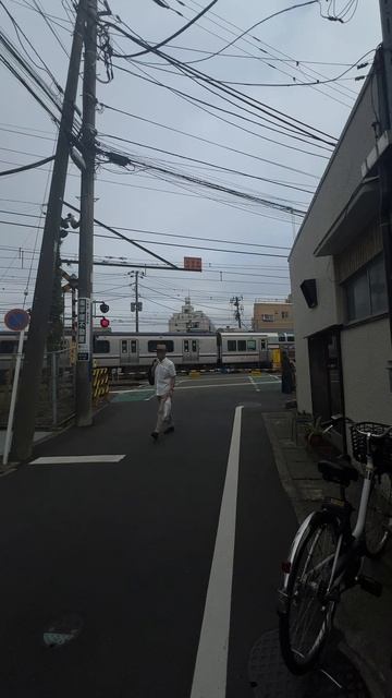 Япония. ЖД переезд