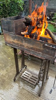 Вторая жизнь швейной машинке