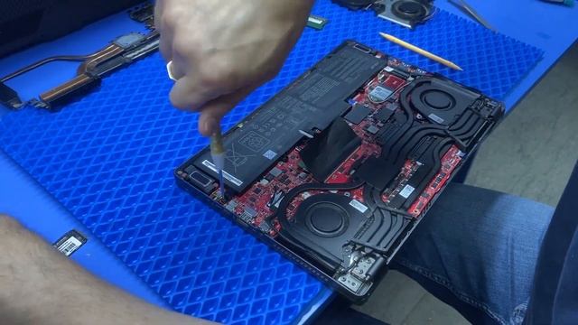 СЛОЖНЫЙ РЕМОНТ ТОПОВОГО ASUS ROG Zephyrus GA401QM после протечки ЖМ / Пропала RTX 3060 и нет ЗВУКА