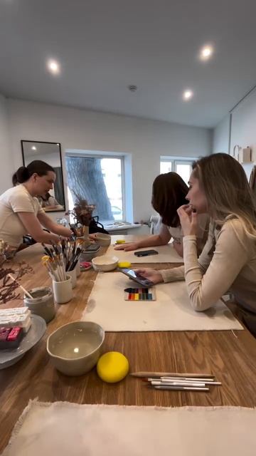 как необычно провести выходные в Москве с подружками… ну или с мужем? 😍 в PAUSE. #гончарная