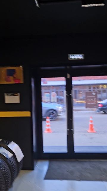 Короба из оргстекла в интерьере помещений