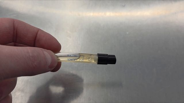 "Angeline 

Black Molecule *  Аромат дня и прохладного утра👍😊