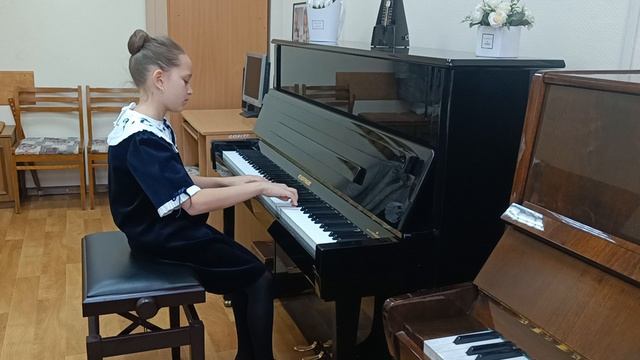 В.Гиллок. Осенний этюд. Исполняет Екимова Ника.