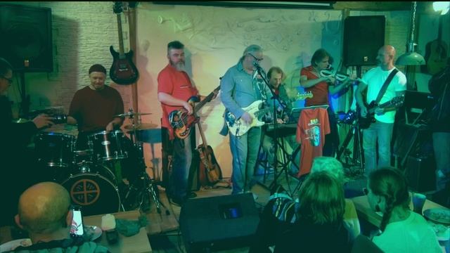 "Из далека". ВИА "Киборг и механики".