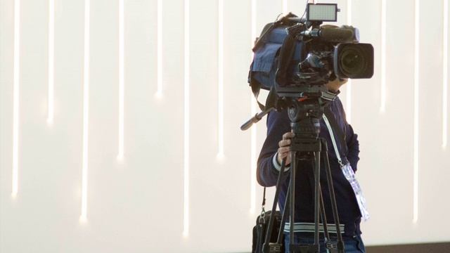 RT «научил» американских телеведущих говорить правду благодаря магии ИИ