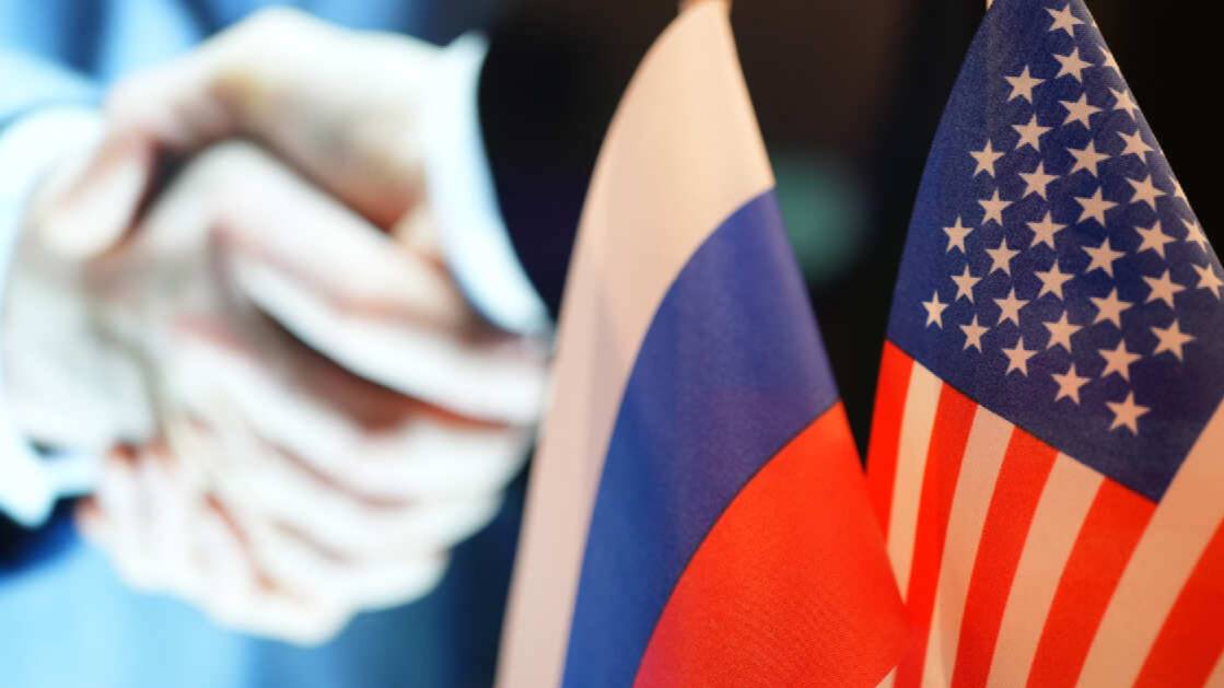 Сийярто: ЕС воспринял саммит России и США в Будапеште с завистью