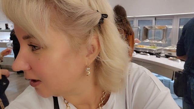 Коллапс в бизнес-зале "Шереметьево". Летим в Китай на Контонскую выставку