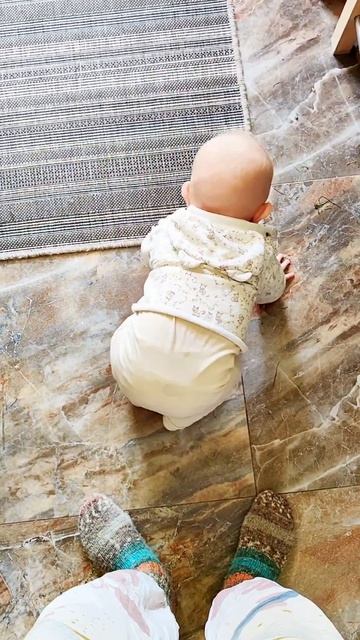 Шустрый малыш 😁 #дети #топ #катябашманова #сестрыбашмановы