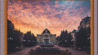 ТЕАТРАЛЬНА  ПЛОЩА