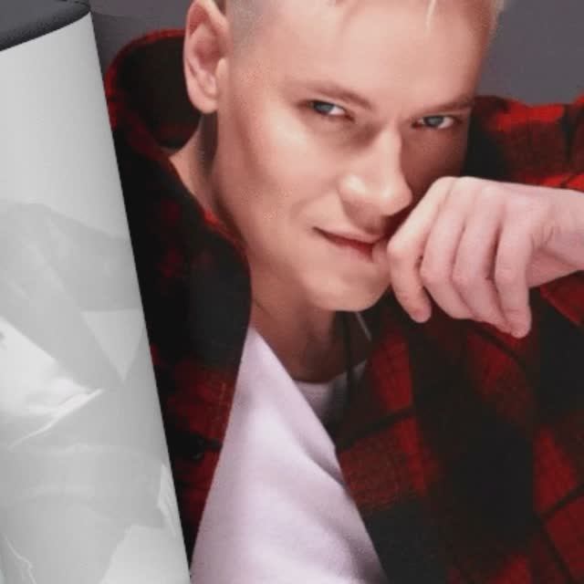 Доброго дня... Среда - середина недели... И соединяет она мечты и реальность...