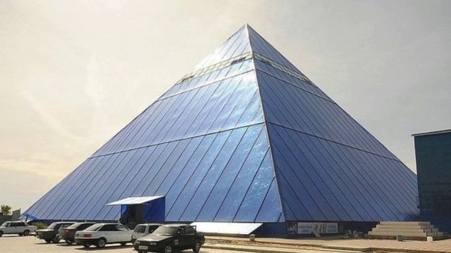 Дома, пирамиды ! (1)