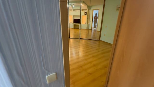 По-т Ленина 42. 2х комнатная 6 этаж