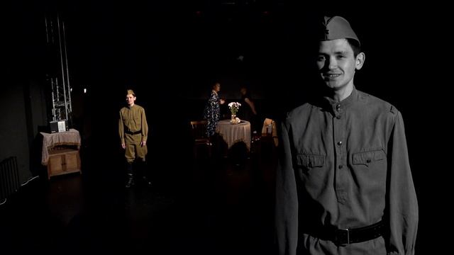 С праздником, герой трейлер