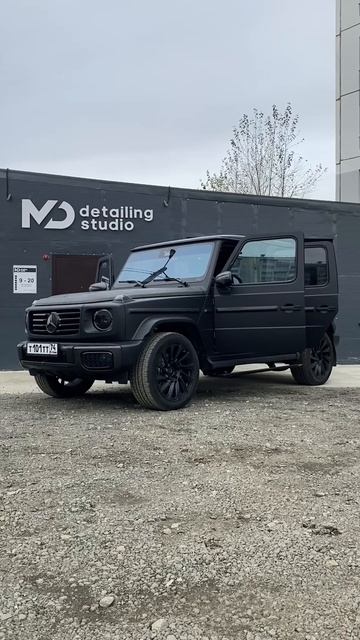 Установка доводчиков дверей и выездных порогов на Mercedes-benz Gelendwagen