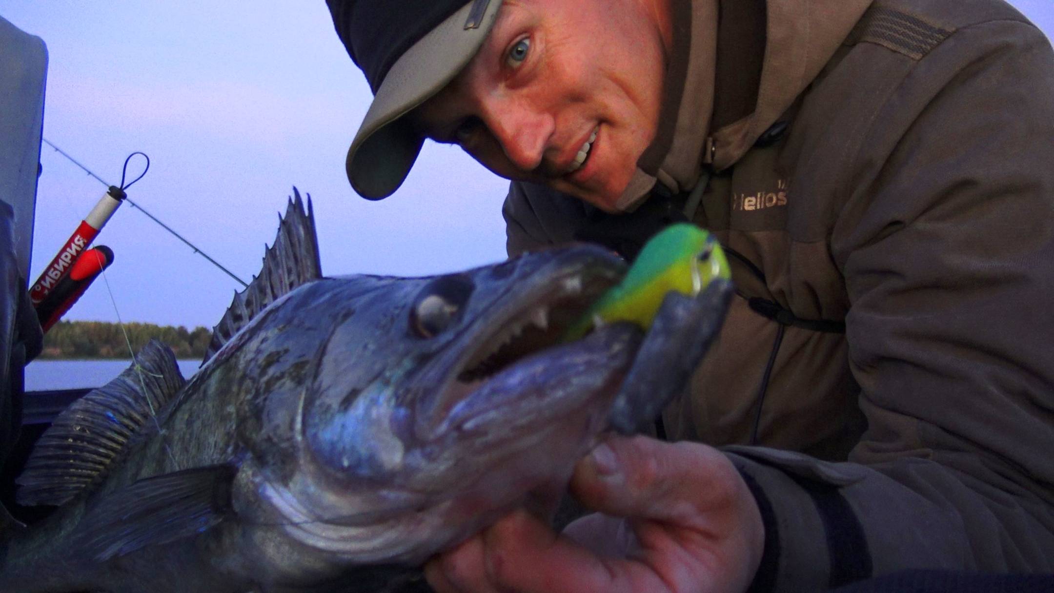 ПЕРВЫЙ ЛЁД ЖДУ ТУТ!!! КЛЮЁТ КУДА НЕ КИНЬ! КЛЫКАСТОЕ БЕЗУМИЕ ПРОДОЛЖАЕТСЯ