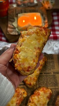 Горячие бутерброды с крабовыми палочками🤤