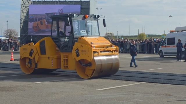 Беспилотная техника для строительства дорог