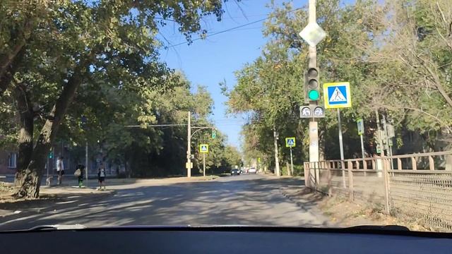 Третий день занятий с Артемом. Учимся трогаться на подъеме. Поездка до 3-й школы