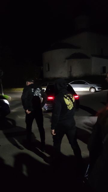 Жалких 5 секунд у черного выхода филармонии и Шаман уехал(((