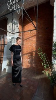 Атласное платье