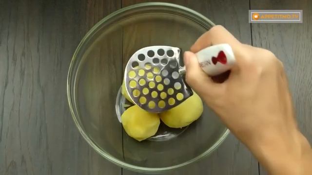 ХАЧАПУРИ С КАРТОШКОЙ И СЫРОМ