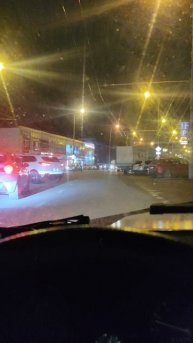 Еду за продуктами для животных, но всё сложно.