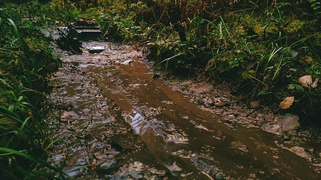 Покорение тяжёлой грязи на пути Crossrc 6WD EMO XL2 Big Mustang RC