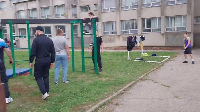 ушу-саньда. Михайлова Варвара 10 лет. 20.09.2025 г. армейская полоса препятствия "Юный Патриот"