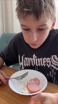 Вас тоже родители мучают тупыми вопросами? 🤔😩 #родители #вопросы #жизнь