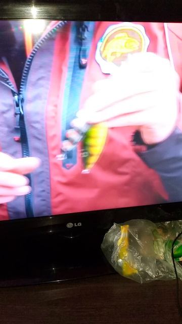 Мой кумир рыбалки, со своими приманками....