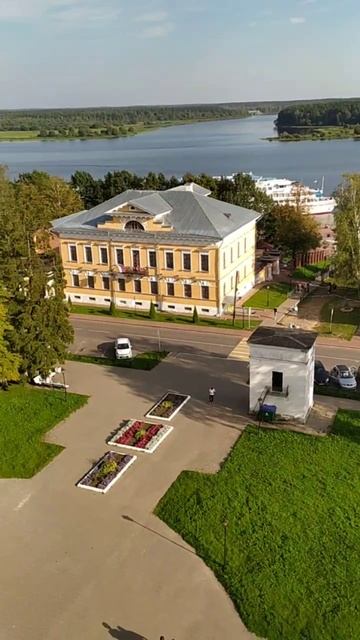 Вид с колокольни. Успенский собор. Мышкин. Ярославская область. Россия