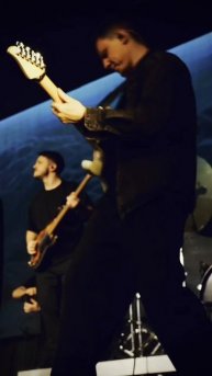 Концертные деньки 🎶 хочу видеть горящие глаза каждого из вас!