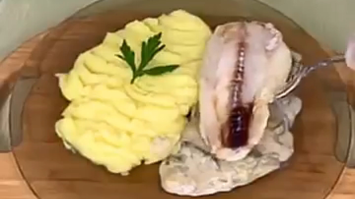 Фантастически Вкусная РЫБКА...🐟🥒🍽😋    Рецепт ⤵️