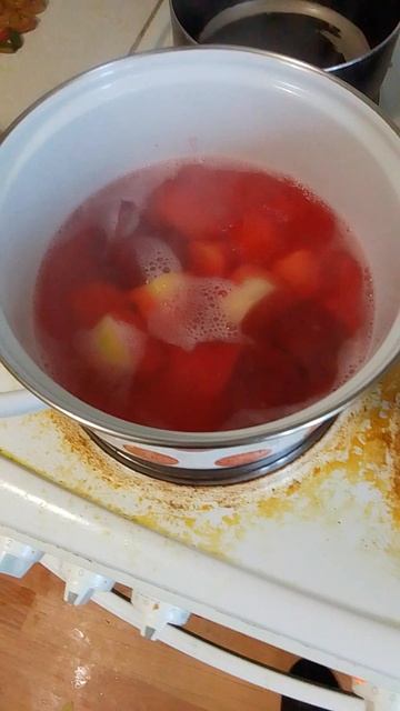 26-10-2025 варю картошку и свёклу