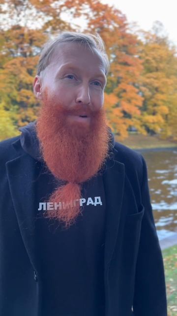 Осенью должны падать листья, а не настроение