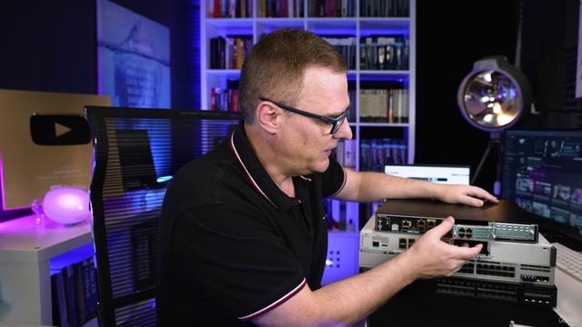 4. Packet Tracer vs Physical Equipment