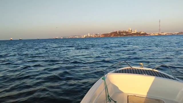 Закат Владивосток Токаревский маяк катер