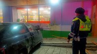 Водитель легковушки насмерть сбил двух девочек у перехода в Свердловской области