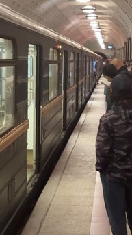 🚇Сбой на Замоскворецкой линии из-за поломки поезда на станции «Маяковская»🚇