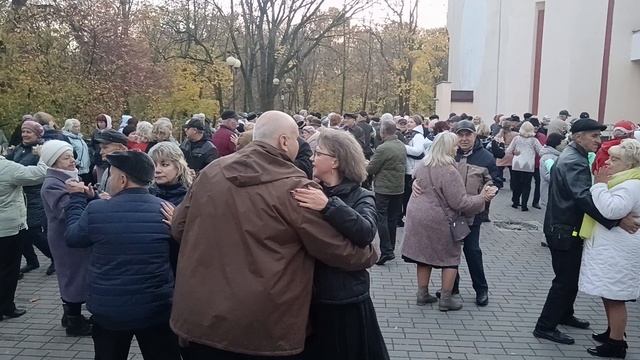 Подари........ 26.10.25 Гомель парк Луначарского 🥰💫