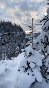 СКАЛА ВЕТЛАН НА РЕКЕ ВИШЕРА В НОЯБРЕ