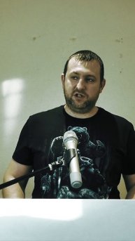 Ты там чужой...